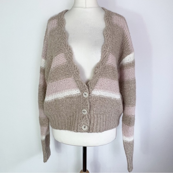 Meet your Posher, Chloe - Picture 5 of 7